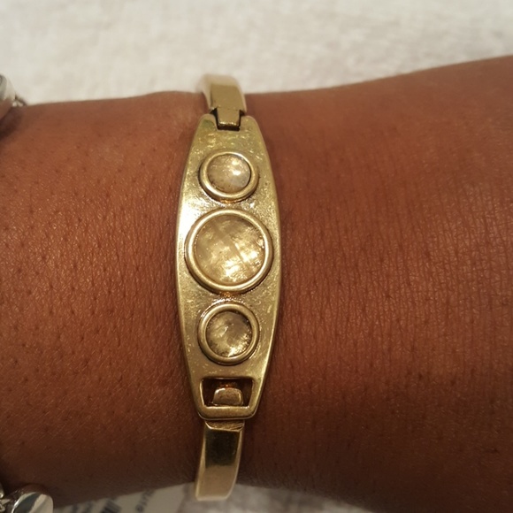 Lucky Brand Brushed Brass Finish Stone Bracelet - Picture 4 of 4